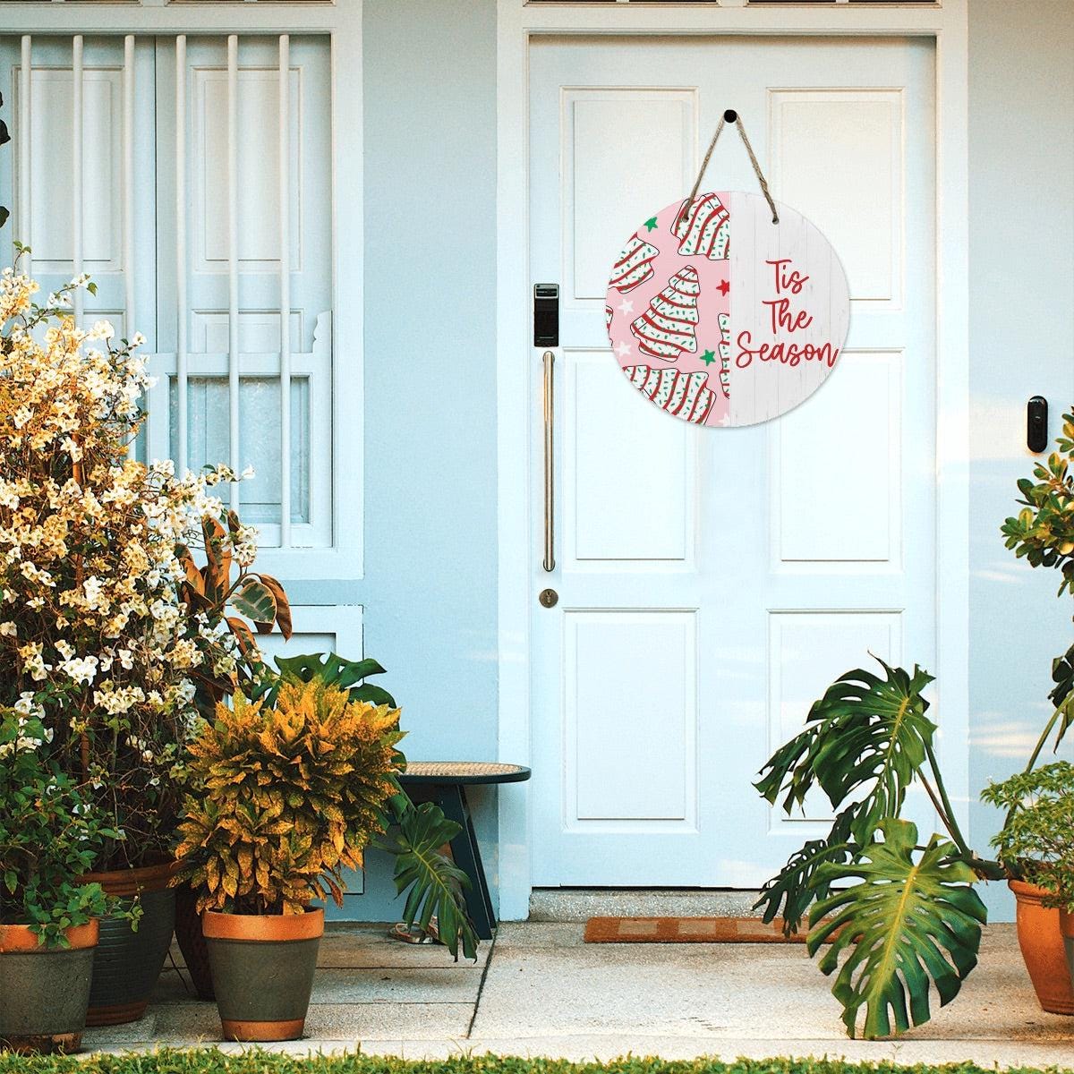 The ’Tis the Season Christmas Tree Cake Round Wooden Door Hanger - Thumbnail 4