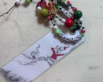 Marcapáginas con dijes y colgantes del diario de Grinch Max