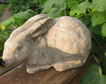 Rabbit Statue rough texture - Shabby