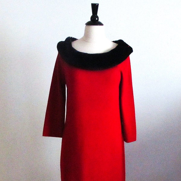 SALE/ Red Knit Dress, Faux Fur Collar, Red Sweater Dress, Knit Pullover dress