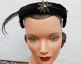1950s Little Black Hat with Feathers, Kentucky Derby Fascinator