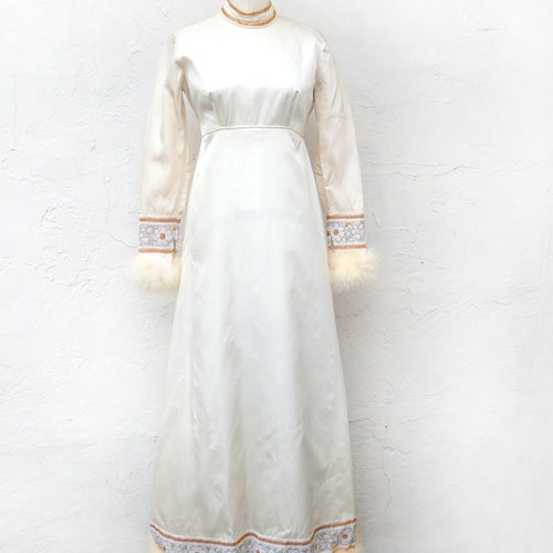 Snow Queen, shops XS 60s White Dress