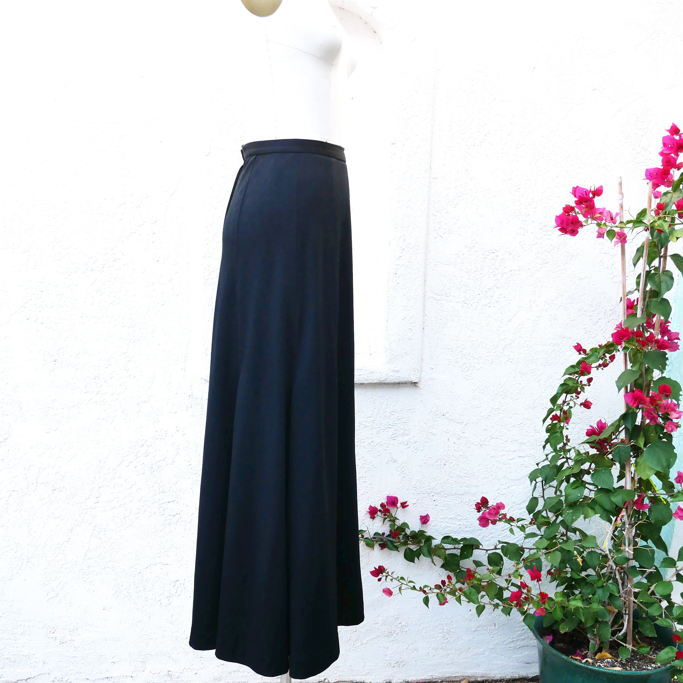 Maxi Full Skirt Black Size XS