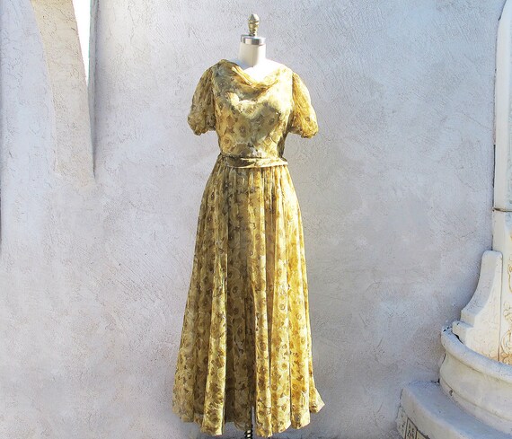 ON SALE/ 40s Ball Gown with Puff Sleeves, Flowing