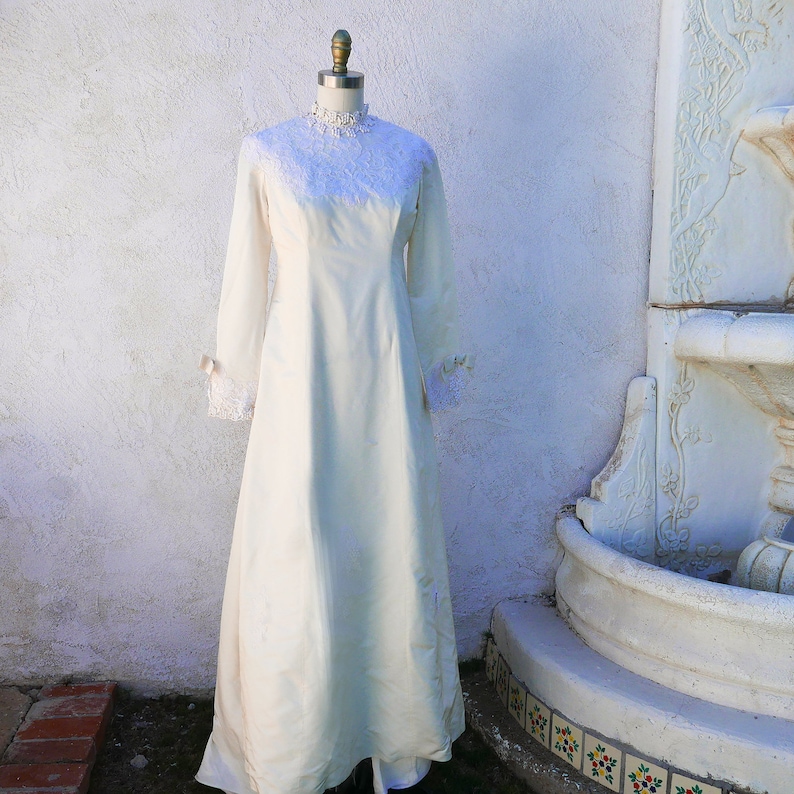 Abito da sposa in avorio anni '60 Taglia S con velo | Etsy