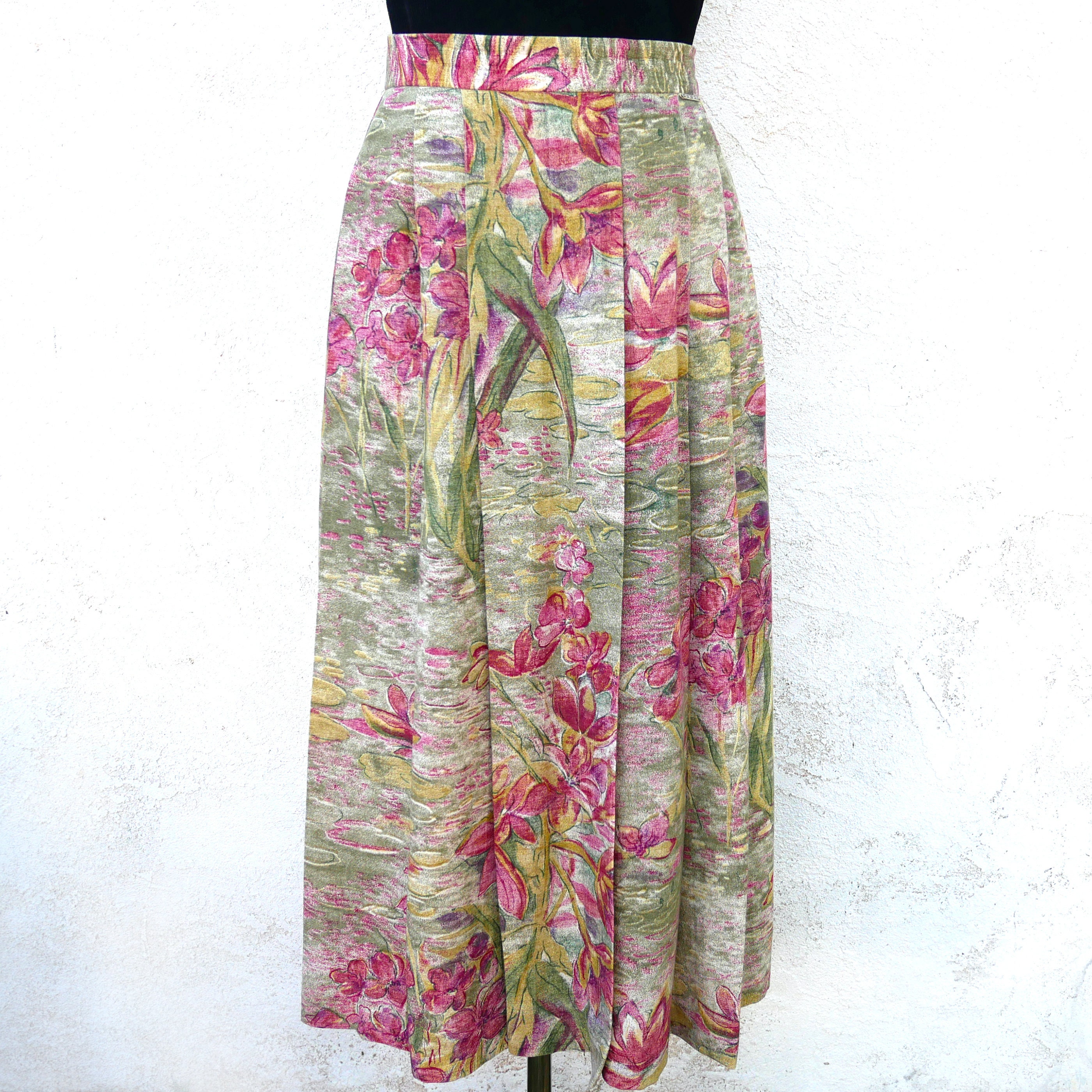 Floral beige top with mini skirt