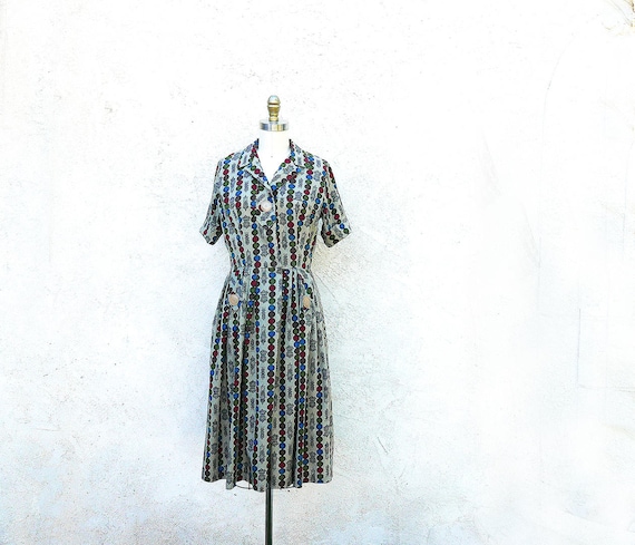 1950s Day Dress, Small Size, Novelty Print Cotton… - image 2