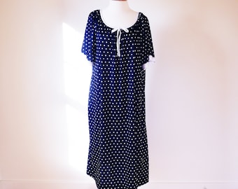 Robe confortable à pois bleu marine, grande taille