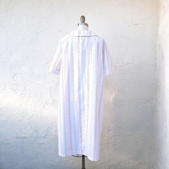 1950s White Cotton Robe - image 6