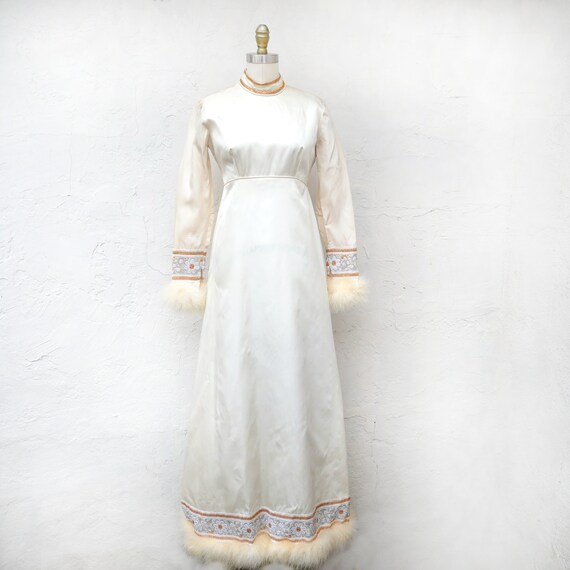 Winter Queen, XS 60s Wedding Dress
