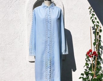 60s Ice Blue Shift Dress, Size XL, with Long Sleeves