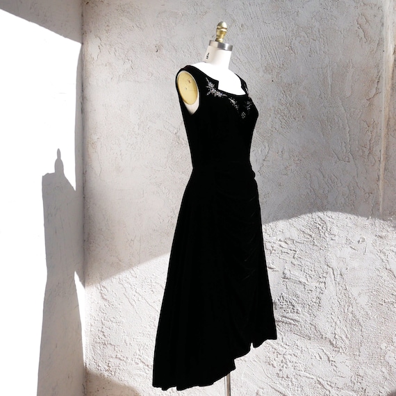 50s Cocktail Dress Size M Black Velvet and Rhinestone 