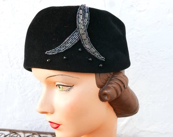 1950s Black Velvet Pillbox Hat with Beaded Embellishment