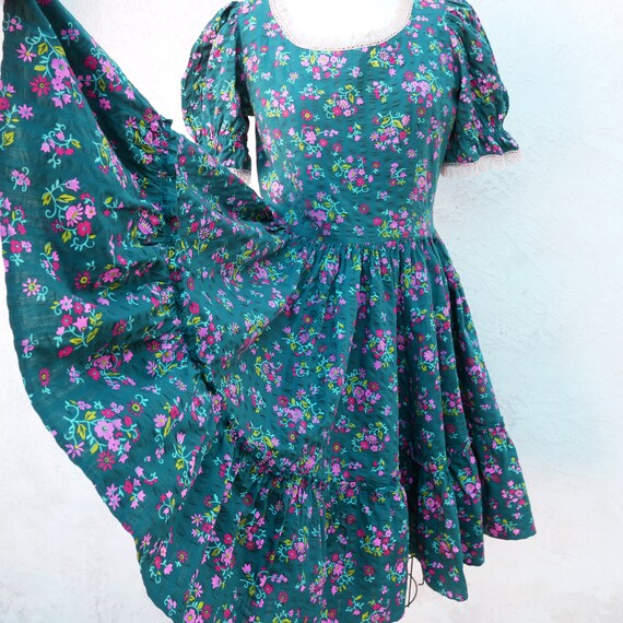 50s Swing Dress with Puff Sleeves, Size M - image 4