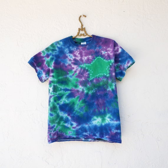 Tie Dye Star T Shirt Mens M in Green and Purple | Etsy