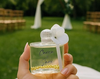 Personalized Mini Cologne Bottle, Gold Pearl Wedding Favor, Elegant White Flower Detail
