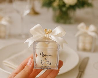 Personalized Wedding Favor Bubble Candle in Clear Box, Custom Name & Date, Elegant Ribbon Gift, Bridal Shower Souvenir, Minimalist Favor