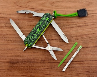Custom Victorinox Manager 58mm | Black Green Fat Carbon Scales | G10 Liners