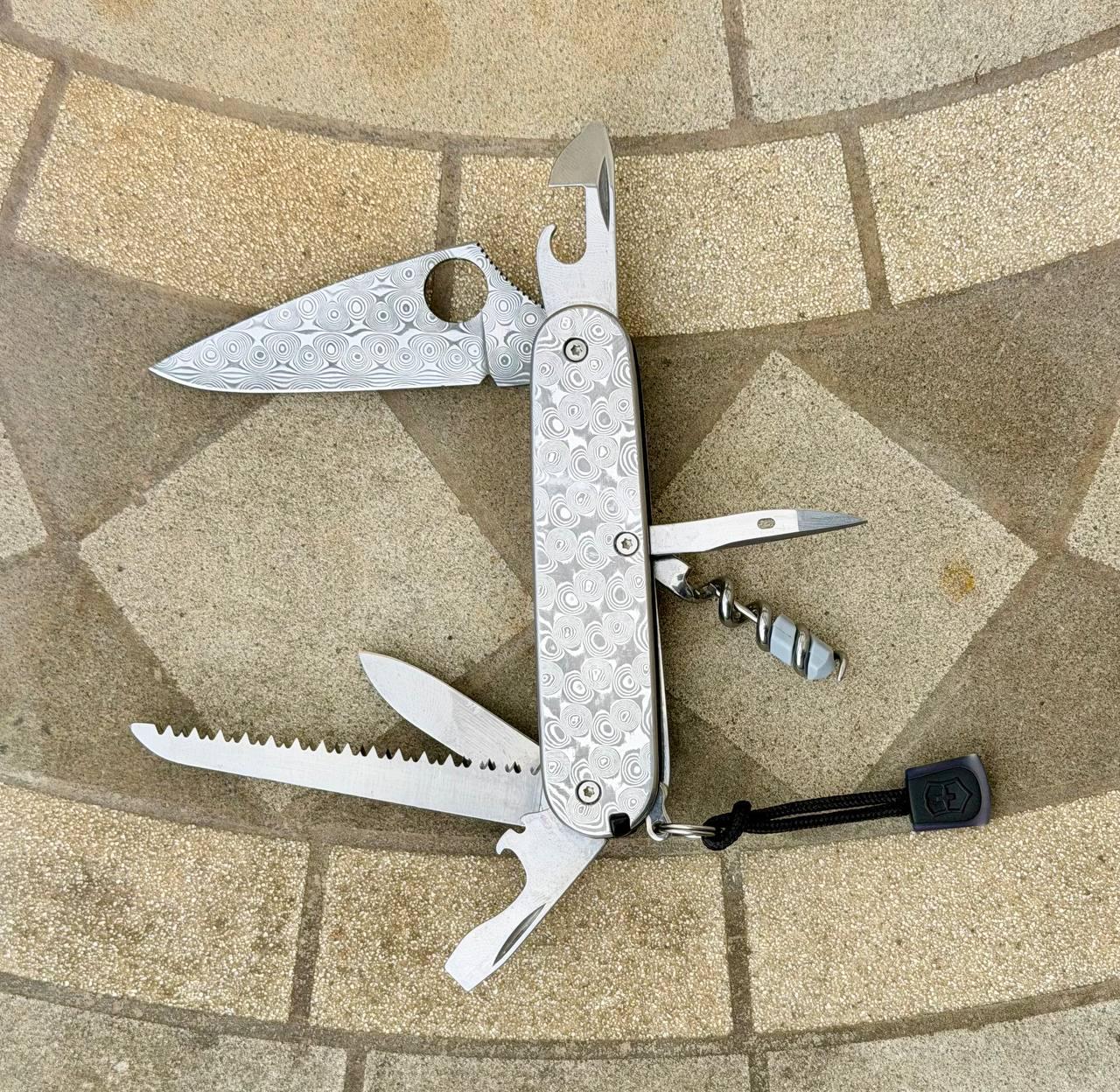 Victorinox Hunter Xt Grip Custom Victorinox Swiss Army Knife Canada