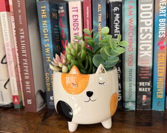 Cat Planter | Calico Ceramic Planter Pot | Gift for Cat Lovers | Cat Pot for Succulents | Birthday Gift Idea | Mother's Day Gift