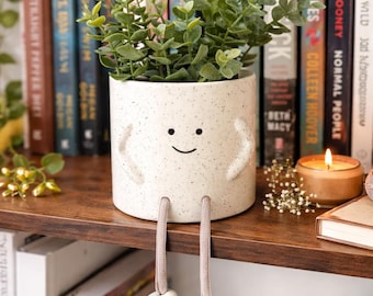 White Sitting Smiling Planter with Cord Legs | Smiling Planter Pot | Happy Face Planter |  Succulent Face Planter Pot | Mother's Day Gift