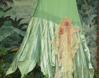 Upcycled clothing Plus size skirt. Art to wear. Gorgeous pastel green Skirt. Vintage lace @ doilies. Original XL. Boho Stretch waist skirt.