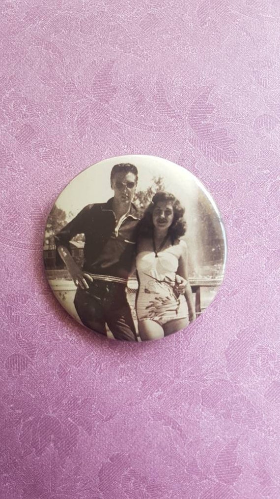 Fantastic Elvis Presley Vintage Brooch. Elvis Pres
