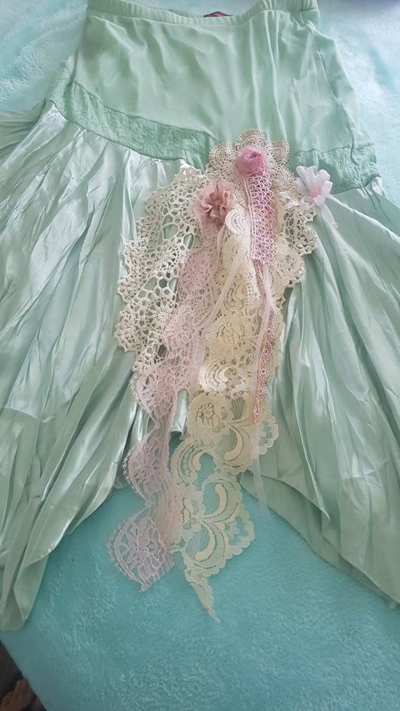 Upcycled clothing Plus size skirt Gorgeous pastel green Skirt Original XL Art to wear Boho Stretch waist skirt. Vintage lace @ doilies