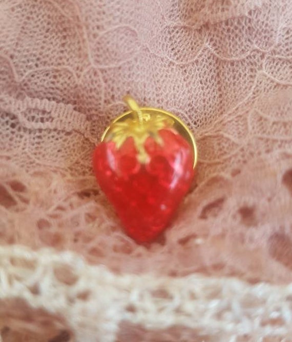 Vintage Strawberry Pin Brooch. Signed BALLOU. Gorg