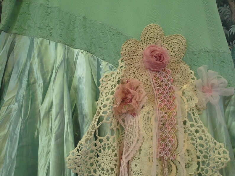Upcycled clothing Plus size skirt Gorgeous pastel green Skirt Original XL Art to wear Boho Stretch waist skirt. Vintage lace @ doilies