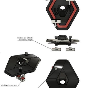 Peut inclure: Schéma technique d'une pièce automobile noire et rouge. Le schéma comprend des étiquettes en français, telles que "Adhésif double face" et "Vis inviolable 'snake eye'". La pièce a un design géométrique avec un trou central et du matériel de montage.