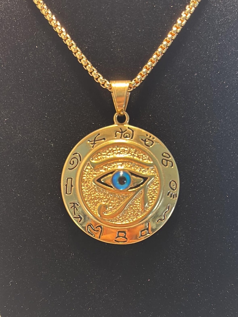 Esposo con Horus