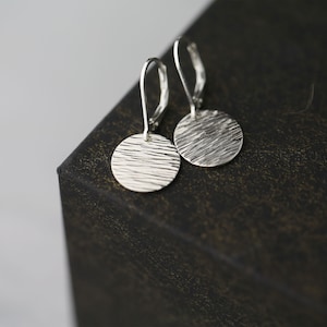 Hammered Silver Bark Texture Earrings Lever-back • Minimalist Sterling Silver Disc Dangle Leverback Earrings • Silver Jewelry Gift for Her