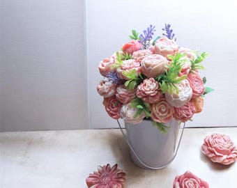 Ramo de flores de cera derretida