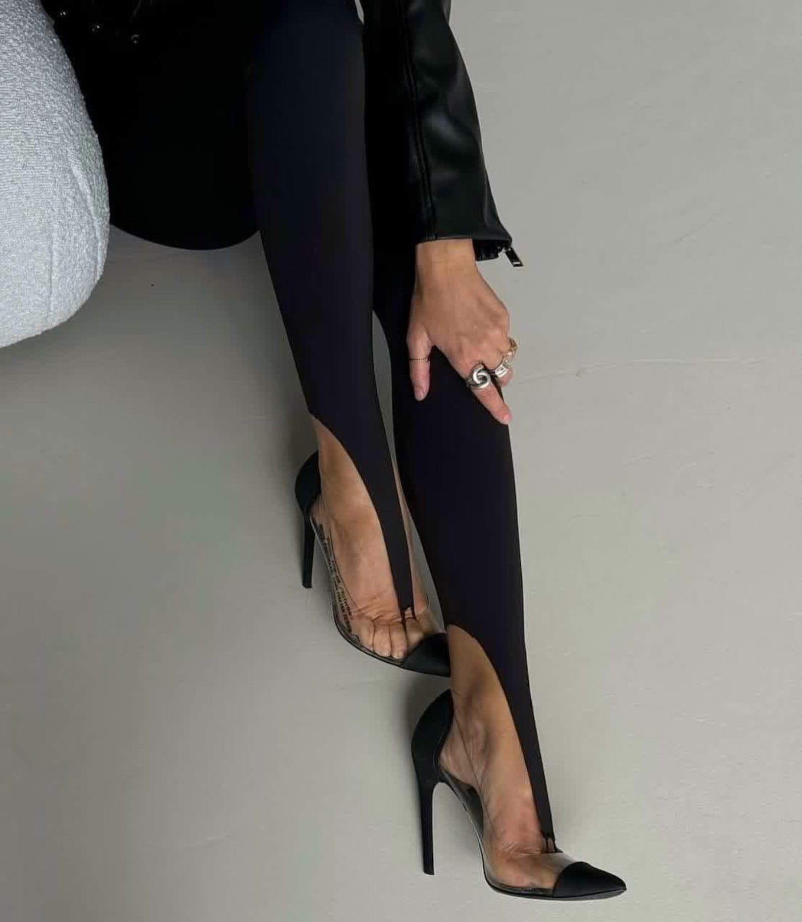 Stirrup Leggings Toe Loop