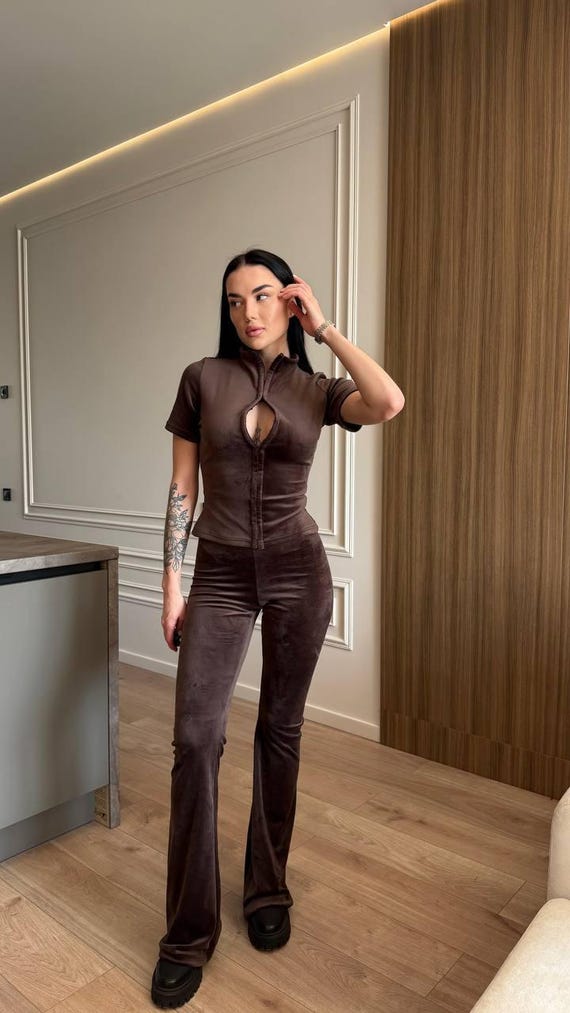 Velvet Two Piece Set Women, Zip Crop Top and Flare Pants, Fitted Velour Tracksuit, Casual Street Set