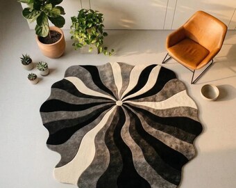 Alfombra ondulada hecha a mano en negro, gris y crema. Moderna alfombra abstracta de forma irregular. Regalo único para ella. Alfombra de lana hecha a mano.