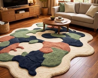 Alfombra abstracta de musgo, alfombra irregular tejida a mano, alfombra ondulada verde salvia y terracota, pieza decorativa orgánica moderna para el hogar.