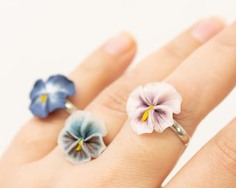 Flower Ring - Christmas Gift - Floral Ring - Bridesmaid Gift - Minimalist Ring - Floral Signet Ring