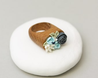 Exquisite Handcrafted Wooden Ring: A Unique Blend of Blue, White, and Warm Earth Tones Statement Succulent Planter Wooden Ring