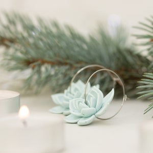 Ready to ship Blue Succulent Flower hoop earrings from polymer clay, 100% handmade zdjęcie 2