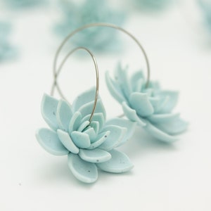 Ready to ship Blue Succulent Flower hoop earrings from polymer clay, 100% handmade zdjęcie 8