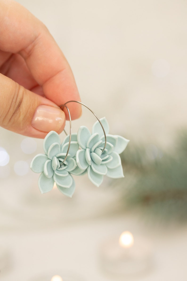 Ready to ship Blue Succulent Flower hoop earrings from polymer clay, 100% handmade zdjęcie 6