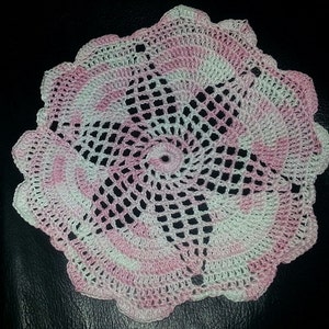 Starry Hearts Doily PDF pattern