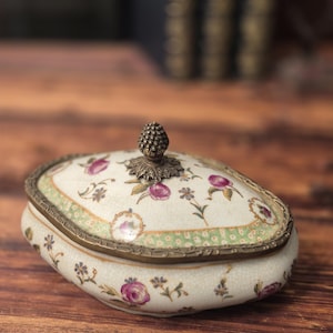 Wong Lee Porcelain Box - Etsy