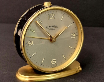 Vintage AMYRAL Looping Alarm Clock – Gold Tone Mechanical Desk Clock (7 Rubis, Swiss Made)