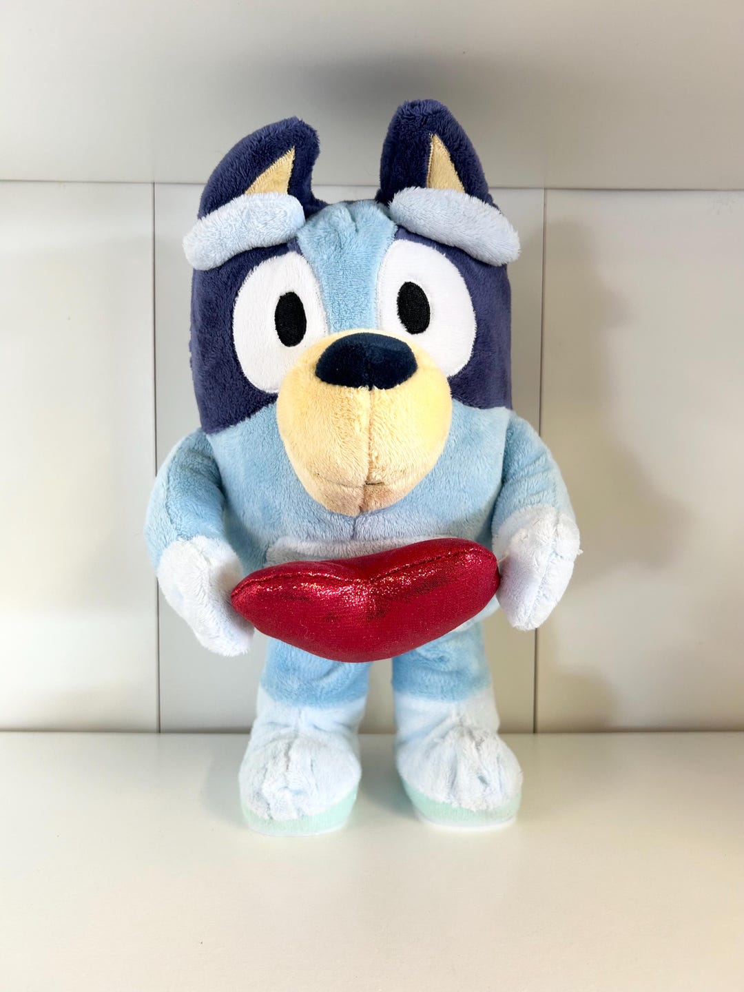 Bluey & Friends Animated Plush With Heart NEW 2025 Valentines Day - Etsy