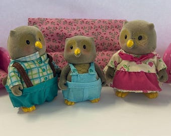 Li'l Woodzeez Owl Family Figures Flocked Animal Honeysuckle Hollow