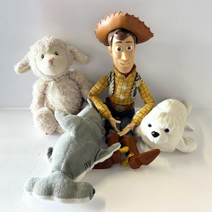 Toy Story Woody Talking Pull String Doll (NOT TESTED) & more G5