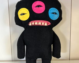 Fuggler Laboratory Misfits "Annoyed Alien" plush toy from ZURU G19
